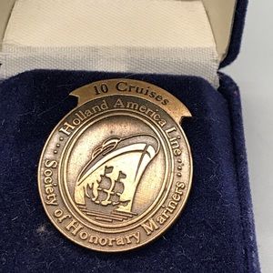 Holland America 10 cruises pin. Society of Honorary Mariners.